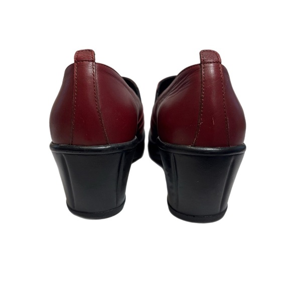 Danskin clogs in red leather for long work days on feet - Picture 2 of 5